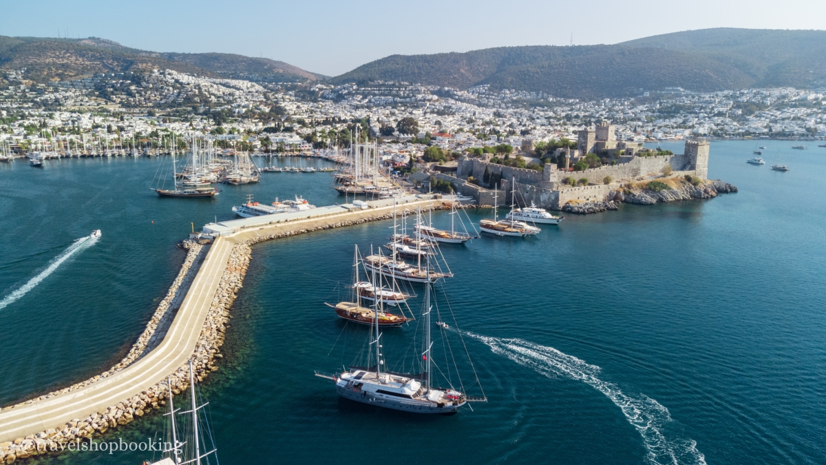 Bodrum All Inclusive Pirate Boat Tour photo 6