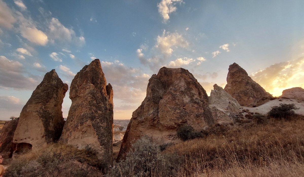 Rose Valley Tour – Sunset Hike in Cappadocia photo 3