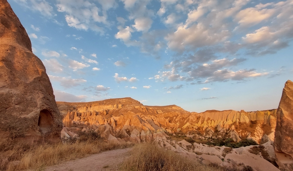 Rose Valley Tour – Sunset Hike in Cappadocia photo 4