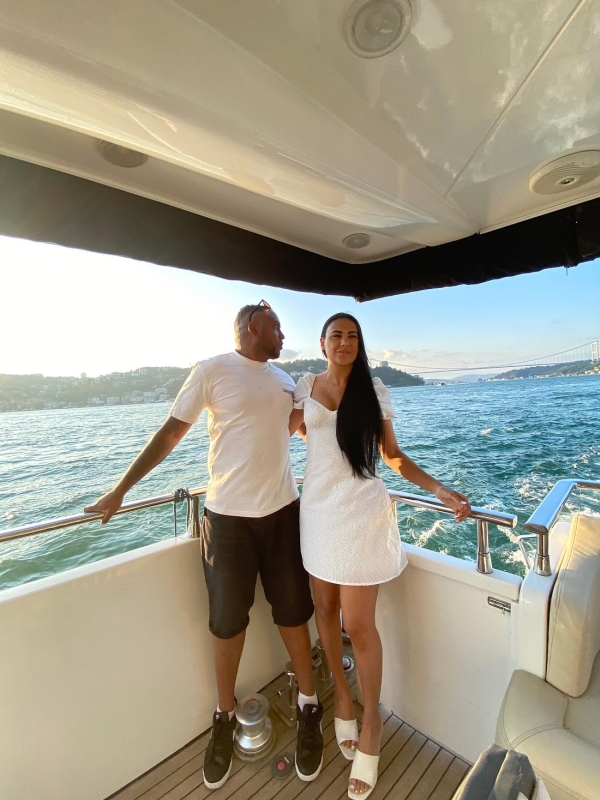 Istanbul Bosphorus Sunset Cruise on Luxury Yacht photo 3