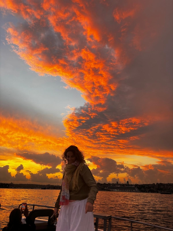 Istanbul Bosphorus Sunset Cruise on Luxury Yacht photo 8