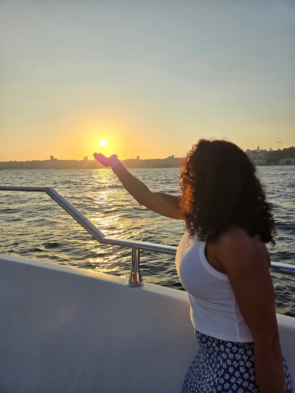 Istanbul Bosphorus Sunset Cruise on Luxury Yacht photo 7