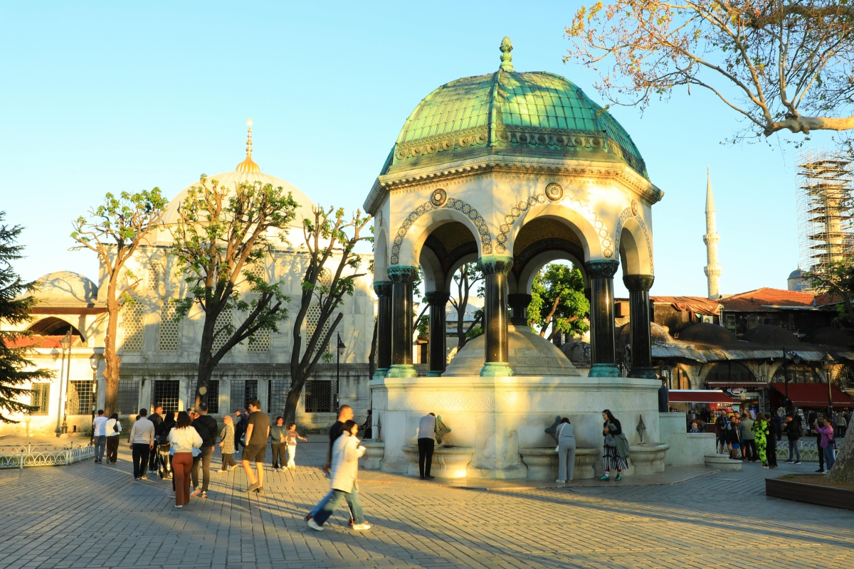 2 Days Istanbul City & Bosphorus Tour from Cesme photo 3