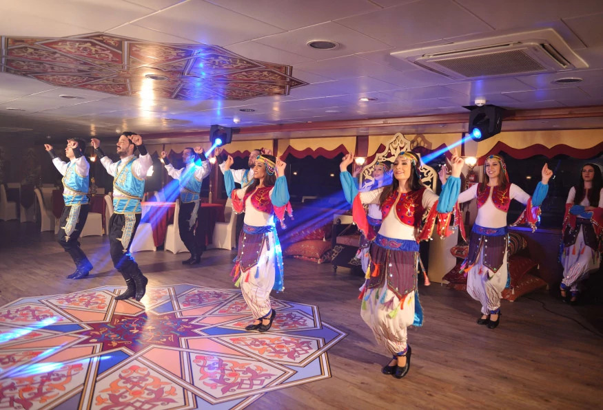 Bosphorus Dinner Cruise With Turkish Shows Limited Local Drinks photo 3