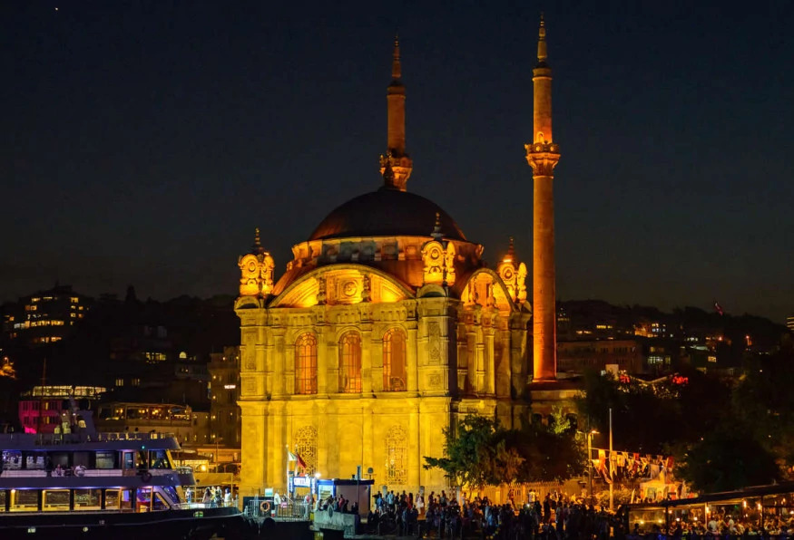 Bosphorus Dinner Cruise With Turkish Shows Limited Local Drinks photo 4