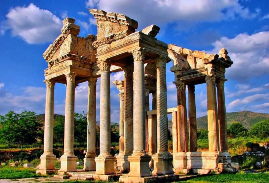 Daily Aphrodisias Tour from Cesme photo 3