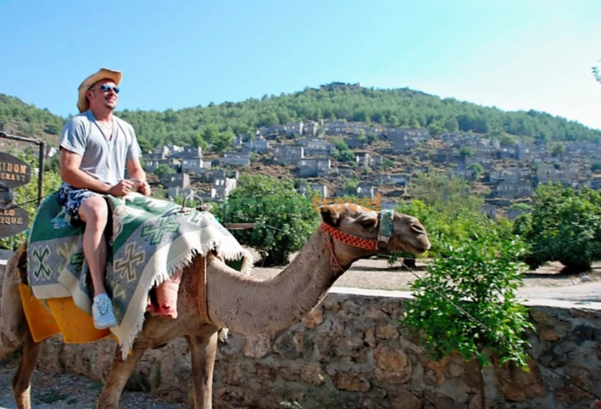 Daily Camel Riding Tour photo 8