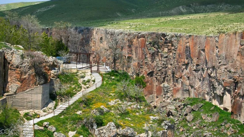 Daily Ihlara Valley Tour from Nevsehir photo 1