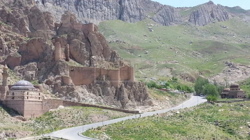 Daily Dogubeyazit & Mountains Tour from Van photo 13