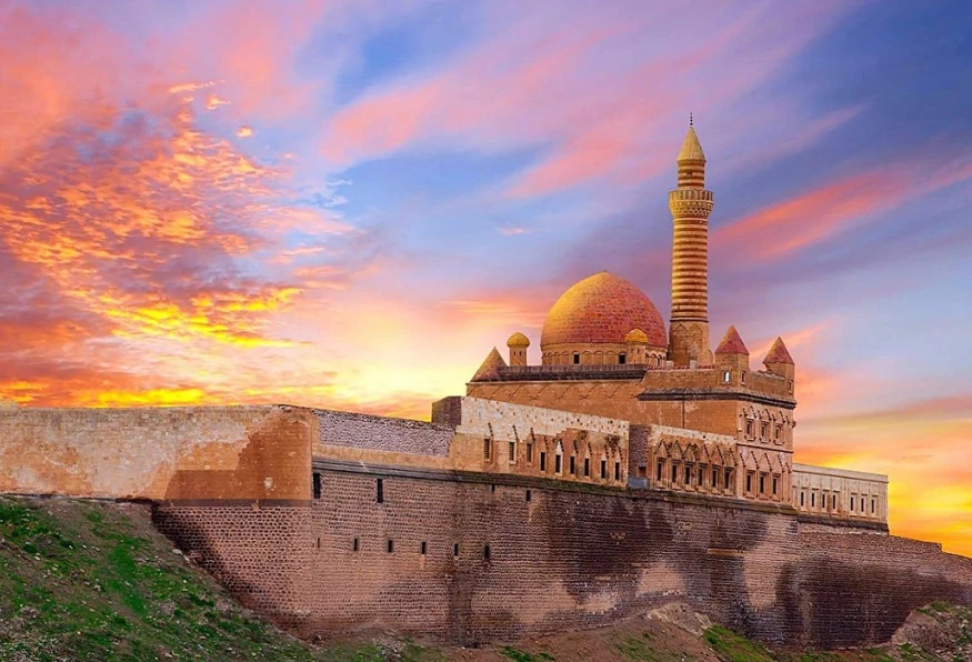 Daily Dogubeyazit & Mountains Tour from Van photo 10