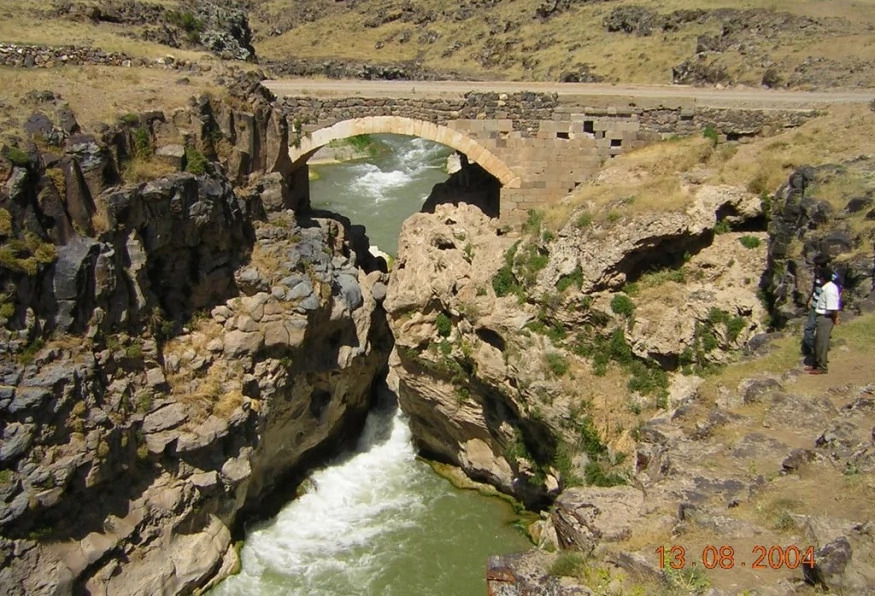 Daily Dogubeyazit & Mountains Tour from Van photo 14