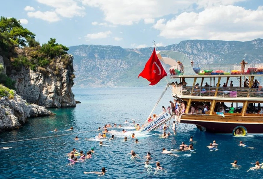 Daily Cesme Boat Trip from Izmir photo 1