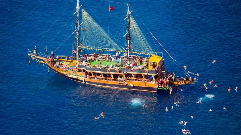 Daily Cesme Boat Trip from Izmir photo 4