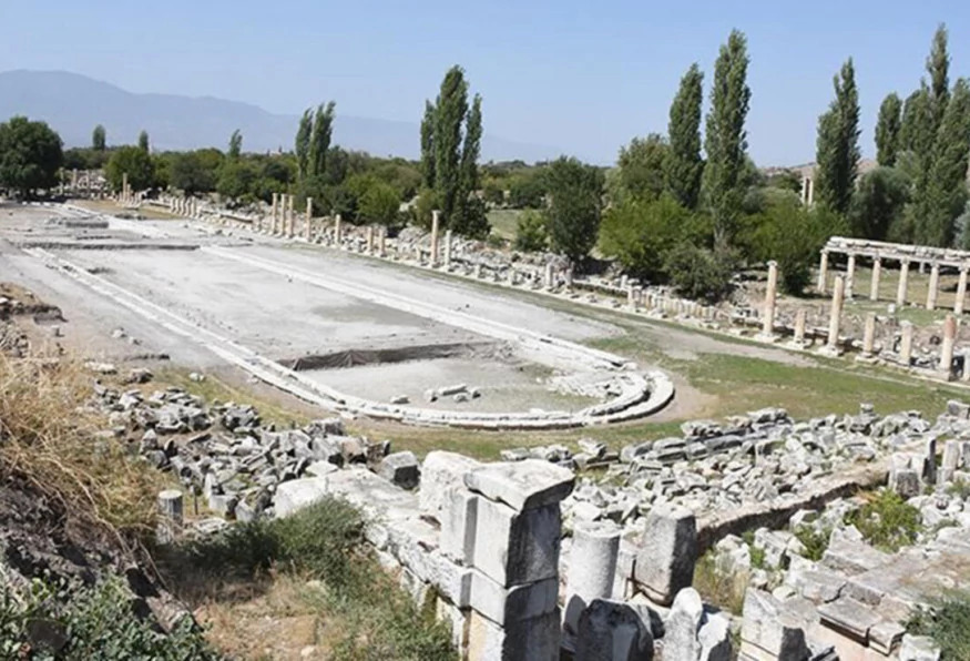 1-Day Aphrodisias Ancient City Tour from Izmir – Guided Archaeological Day Trip photo 3