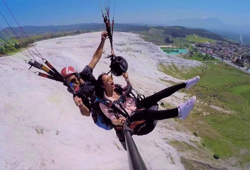 Pamukkale Paragliding Tour – Soar Above the Cotton Castle photo 3