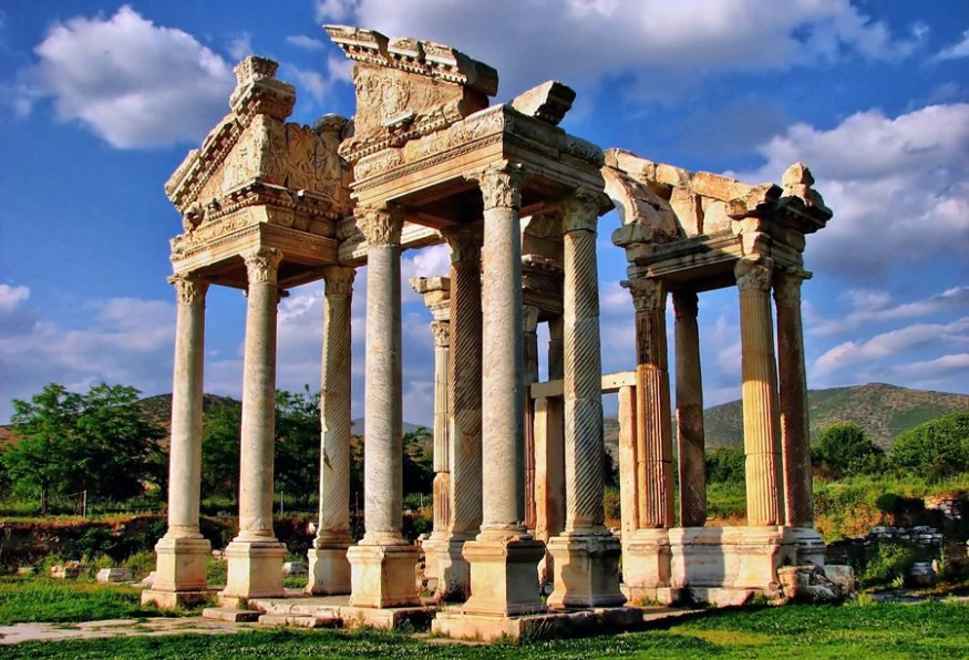 Daily Aphrodisias Ancient City Tour from Pamukkale – Explore the Roman Legacy & Sculptures photo 1