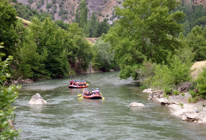 Daily Zamanti River Rafting Tour photo 2