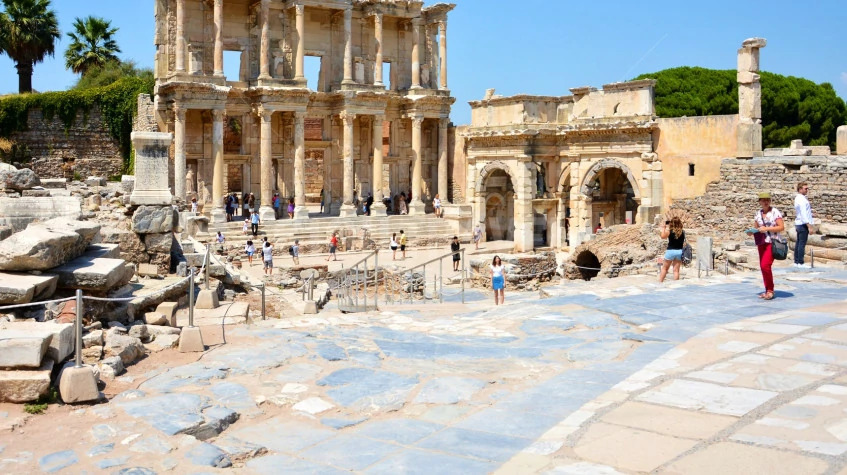 6 Day Turkey Road Trip Istanbul Canakkale Troy Pergamon Ephesus photo 5