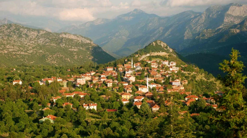 Altınbeşik Cave & Ormana Village Tour – Explore Taurus Mountains & Traditional Villages photo 6