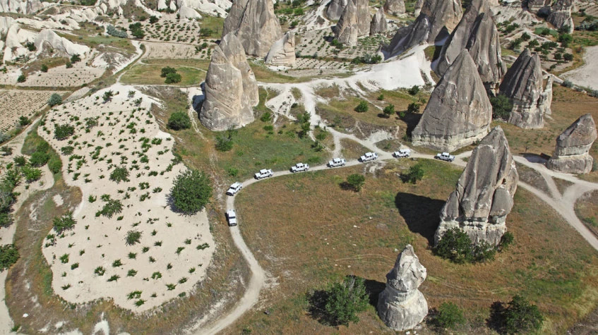 Cappadocia 4x4 Off-Road Safari Tour – Daily Adventure Through Valleys & Panoramic Viewpoints photo 8