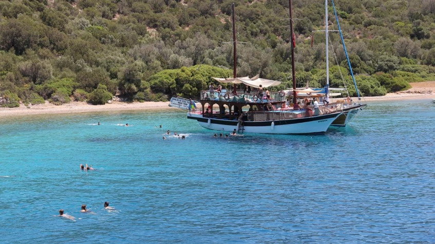 Daily Bodrum Boat Cruise Tour With Lunch photo 3
