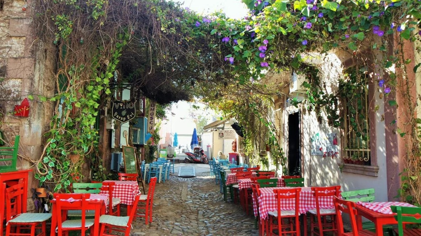 Daily Cesme & Alacati Tour from Kusadasi photo 4