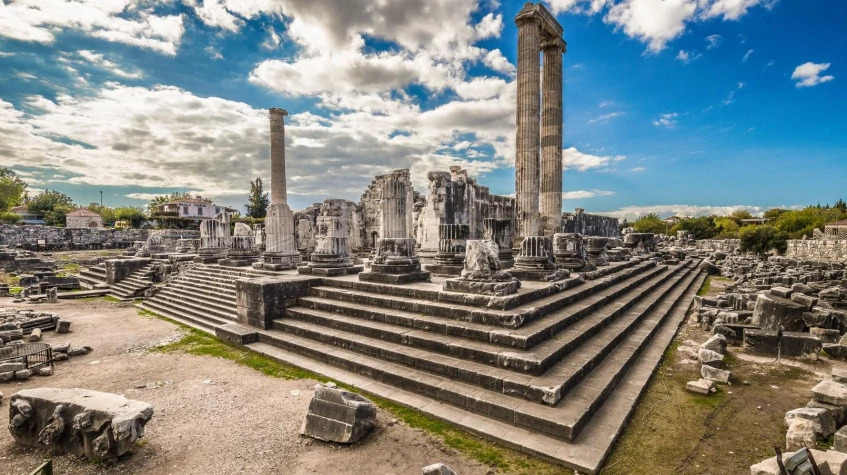 Daily Didyma-Miletos-Priene Tour photo 1