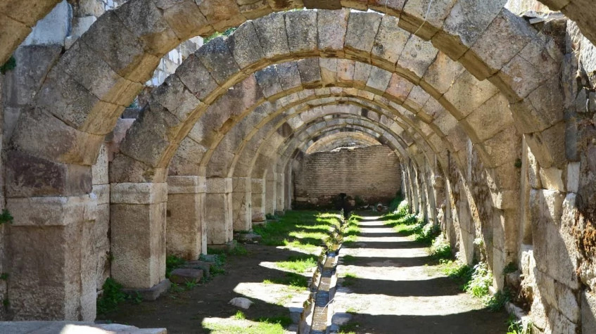 Daily Izmir Smyrna Tour from Didim photo 1