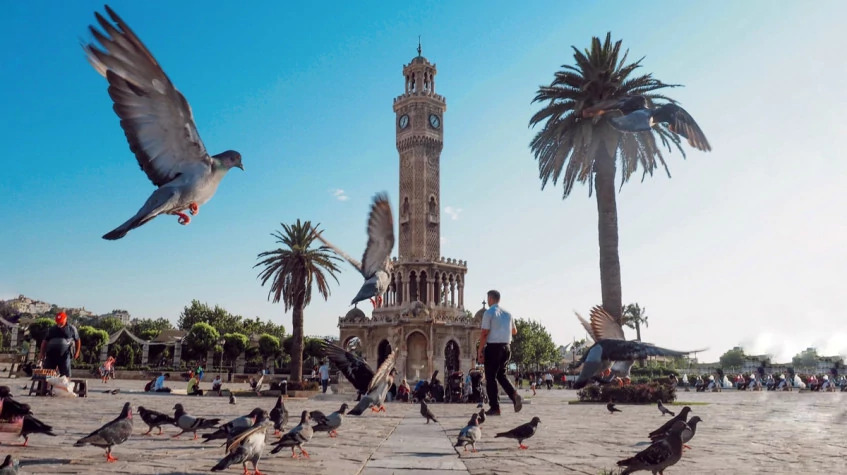 3 Days Izmir City Tour – Explore Ancient Smyrna, Kemeraltı Bazaar & Historical Asansör photo 1