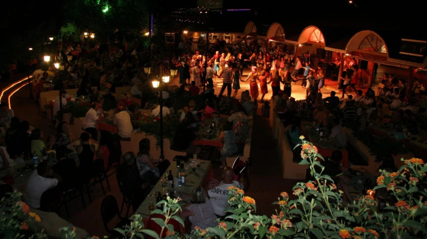 Daily Kusadasi Turkish Night Show photo 3