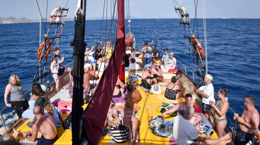 Kusadasi Boat Cruise Tour From Selcuk photo 7
