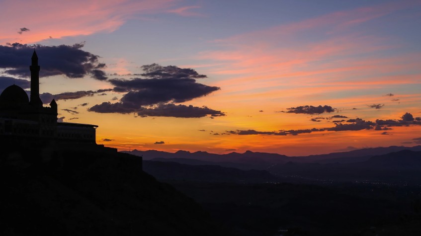 8 Days Noah’s Ark Cultural Trekking Tour photo 3