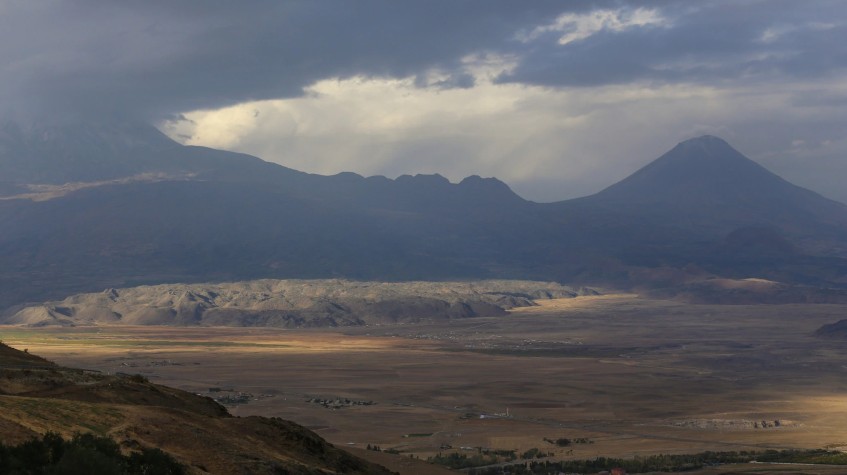 8 Days Noah’s Ark Cultural Trekking Tour photo 4