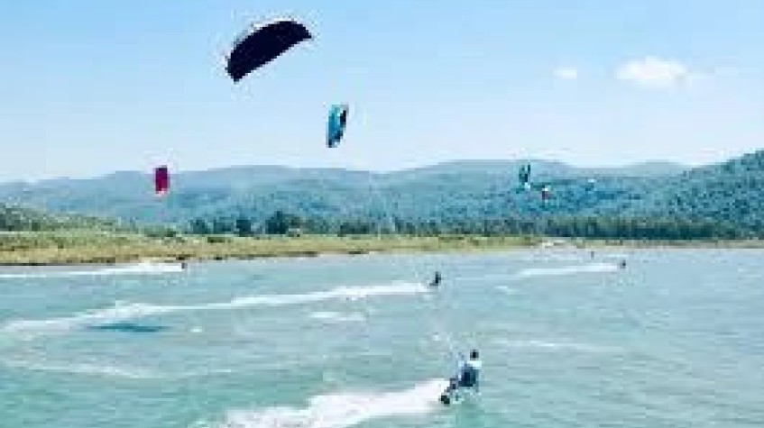 4 Days Istanbul Kite Surfing Tour photo 2