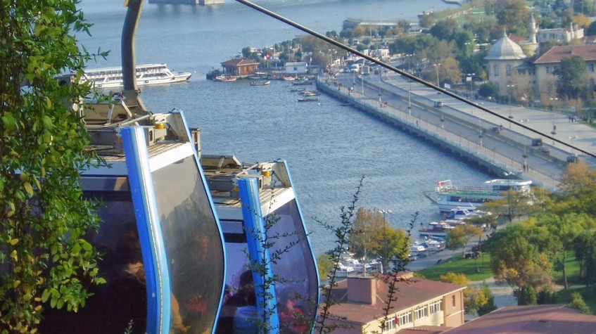 Istanbul Daily Cable Car & Bosphorus Tour – Scenic Cruise, City Walls & Pierre Loti Hill photo 2