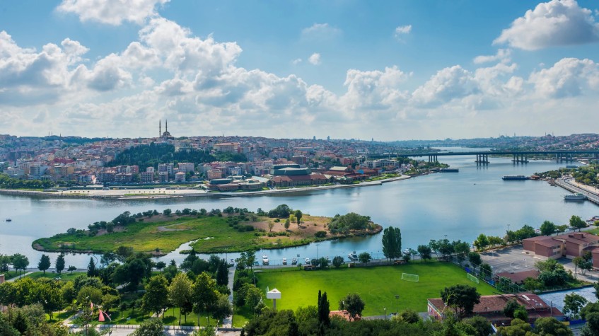 Istanbul Daily Cable Car & Bosphorus Tour – Scenic Cruise, City Walls & Pierre Loti Hill photo 6