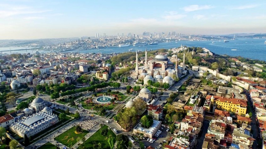 Istanbul Helicopter Tour: Golden Horn, Bosphorus & Old City Sights photo 5