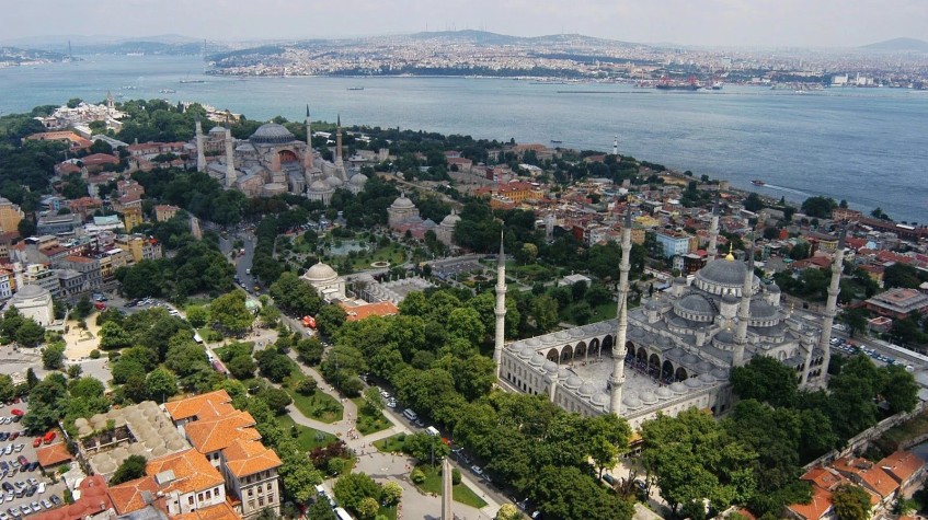 Istanbul Helicopter Tour: Golden Horn, Bosphorus & Old City Sights photo 7