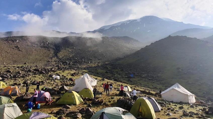 9 Days Mount Ararat Ascent Trekking Tour photo 3